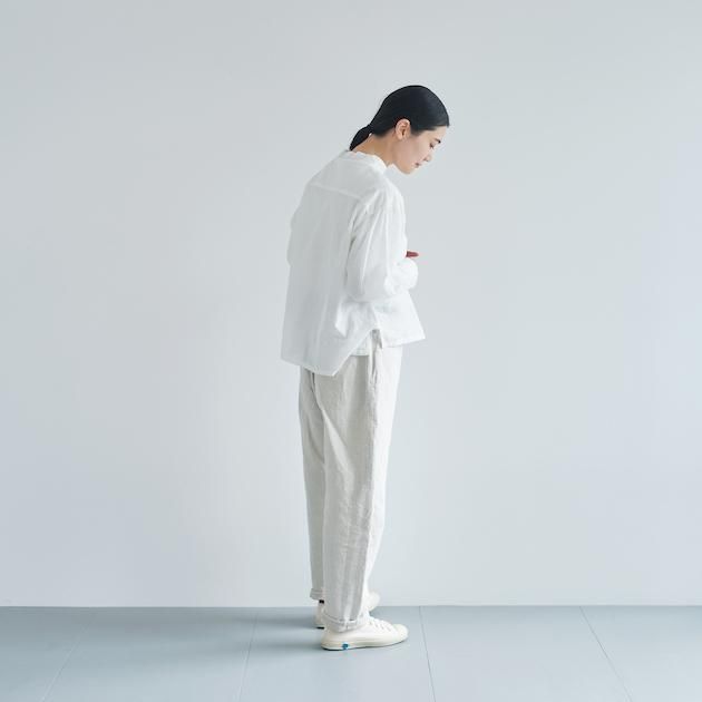「CLASKA(クラスカ)」発のアパレルブランド「HAU(ハウ)」のdenim pants